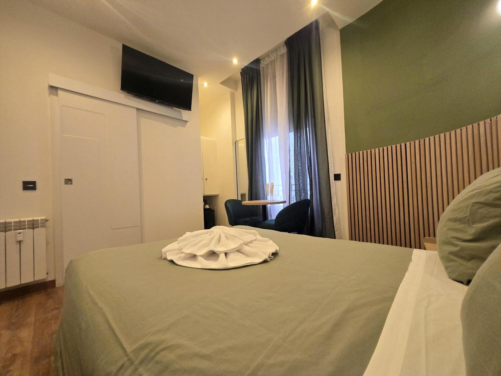 Hostal Main Street Madrid — Photos 3